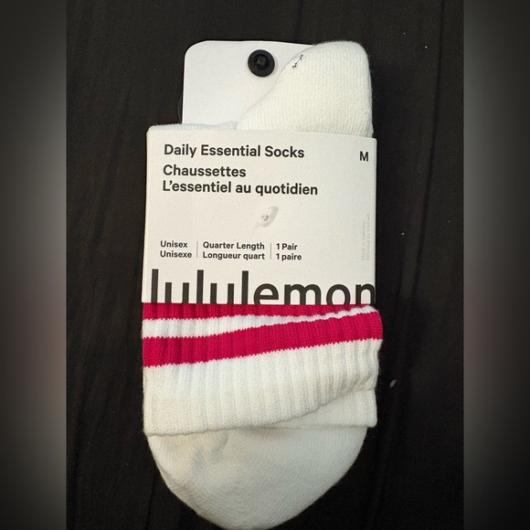 NWT Lululemon Daily Essential Sock and Clippable Pouch Bundle - Picture 3 of 4